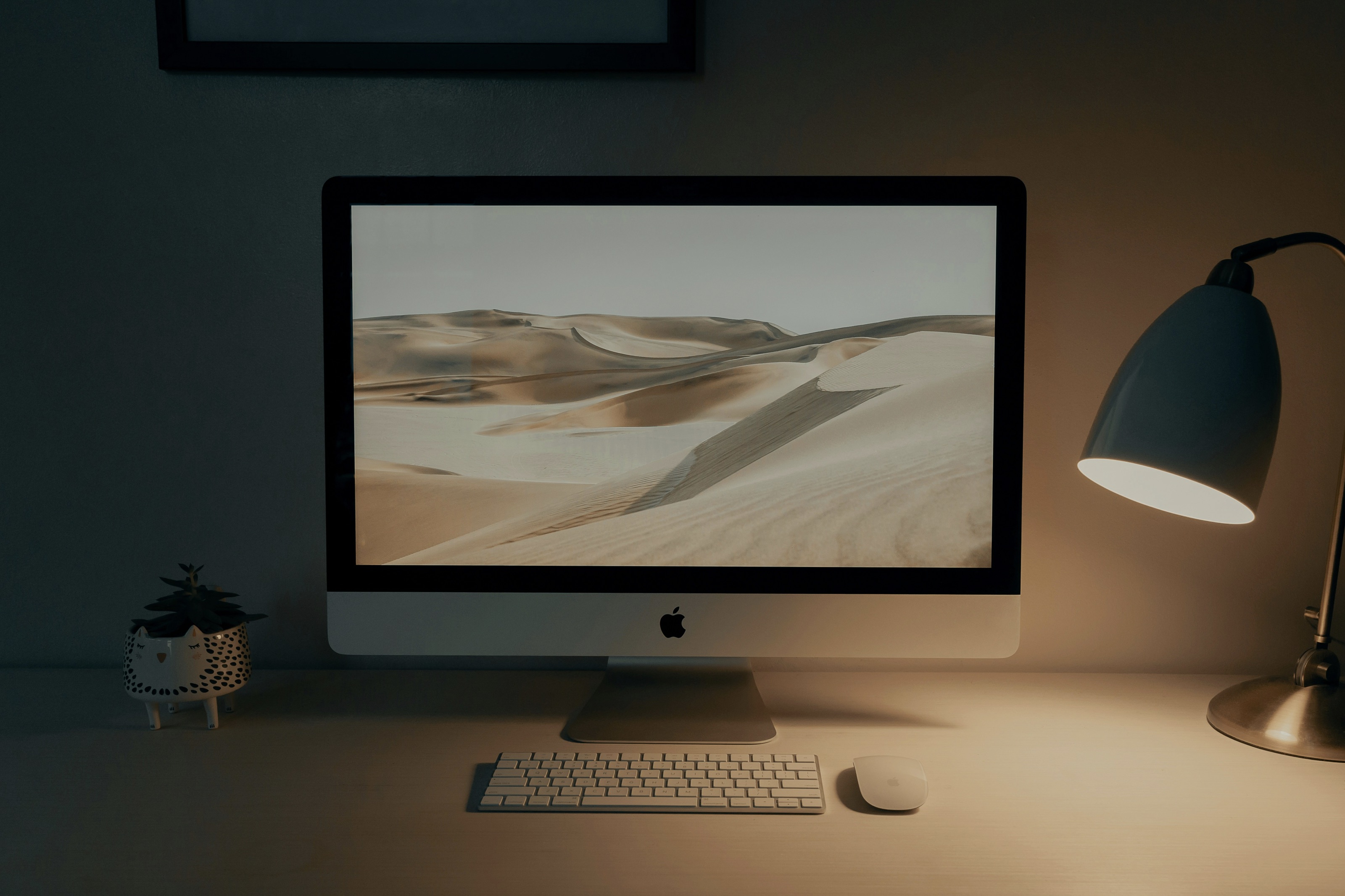 Desert sands screen-saver on an Apple iMac